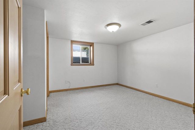 1436 CRESTWOOD DRIVE, Green Bay, WI 54313