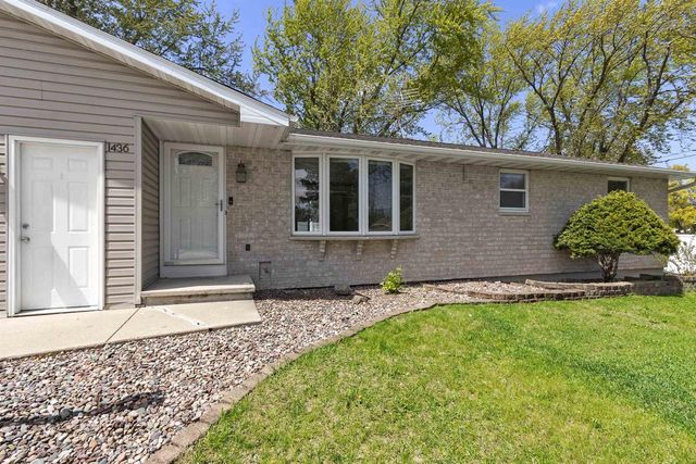 1436 CRESTWOOD DRIVE, Green Bay, WI 54313