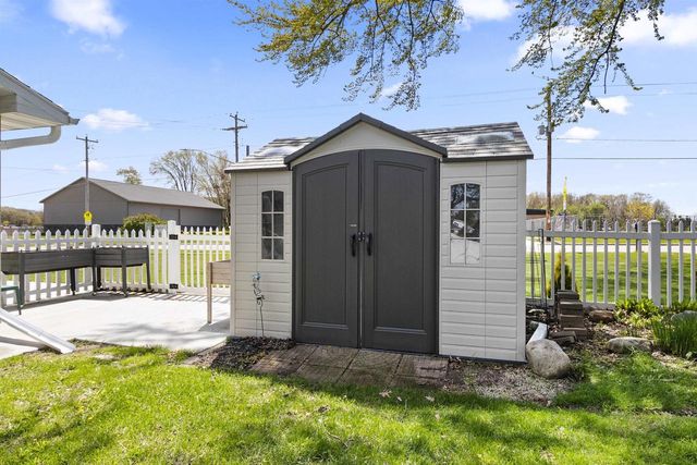 1436 CRESTWOOD DRIVE, Green Bay, WI 54313