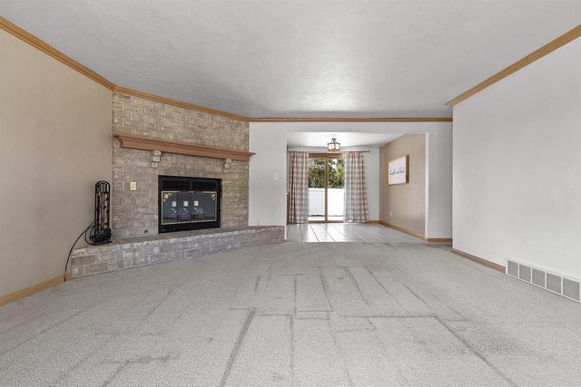 1436 CRESTWOOD DRIVE, Green Bay, WI 54313
