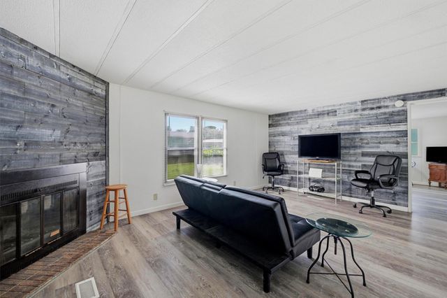 46 George A Green Drive, Gordonville, TX 76245