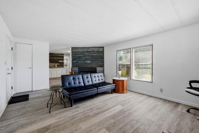 46 George A Green Drive, Gordonville, TX 76245