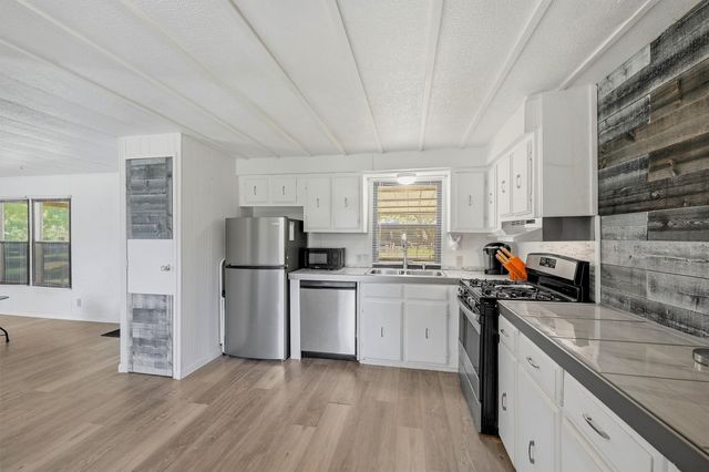 46 George A Green Drive, Gordonville, TX 76245