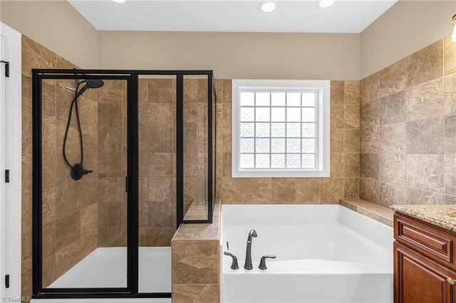 132 Clubmoss Way, Clemmons, NC 27012