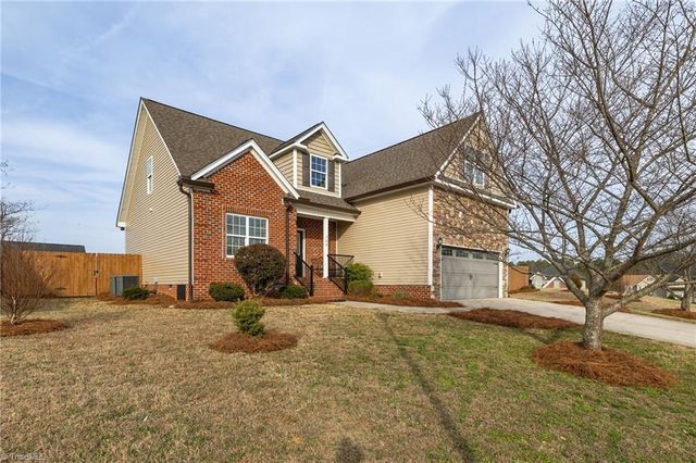 132 Clubmoss Way, Clemmons, NC 27012