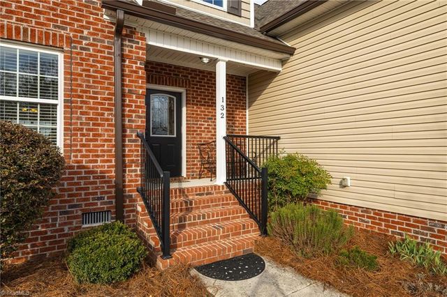 132 Clubmoss Way, Clemmons, NC 27012