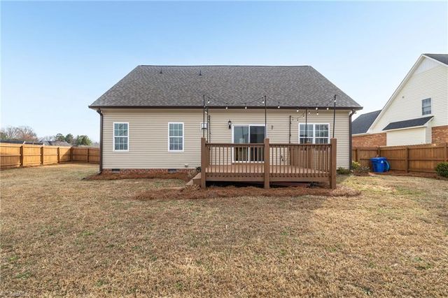 132 Clubmoss Way, Clemmons, NC 27012