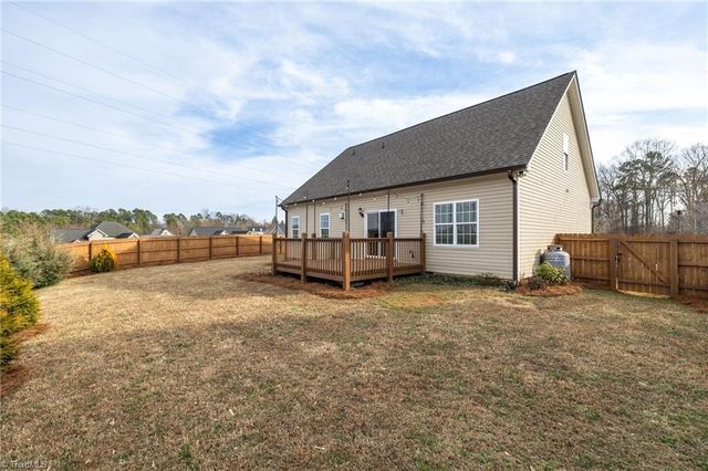 132 Clubmoss Way, Clemmons, NC 27012