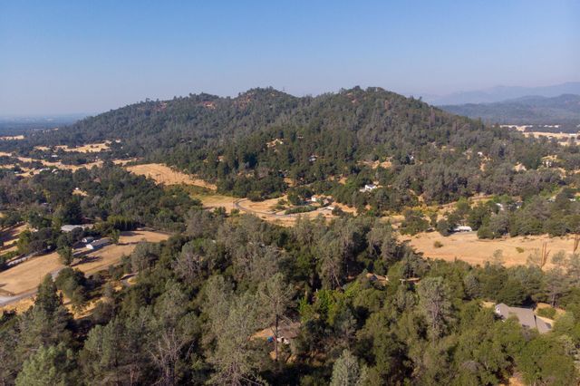 000 Wintu Way, Redding, CA 96003