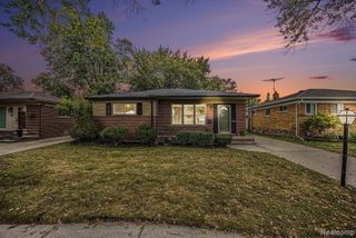 22618 Millenbach Street, Saint Clair Shores, MI 48081
