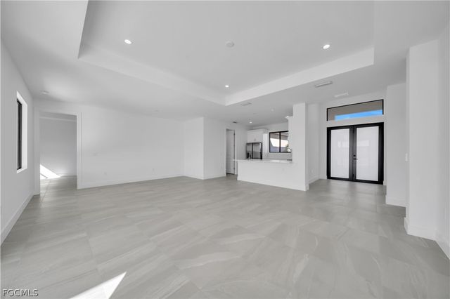 2204 NE 14th PL, Cape Coral, FL 33909