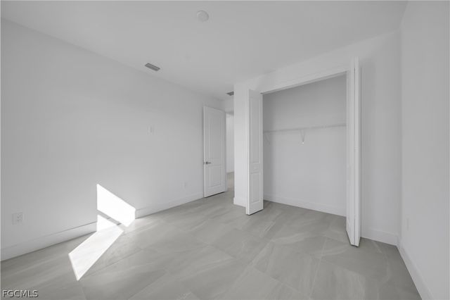 2204 NE 14th PL, Cape Coral, FL 33909