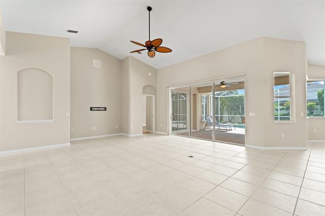 7806 DRAYTON CIRCLE, Bradenton, FL 34201