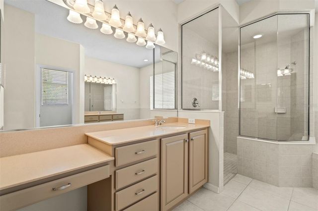 7806 DRAYTON CIRCLE, Bradenton, FL 34201