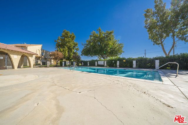 43609 Stanridge Avenue, Lancaster, CA 93535