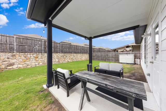 2106 Callahan Drive, Forney, TX 75126