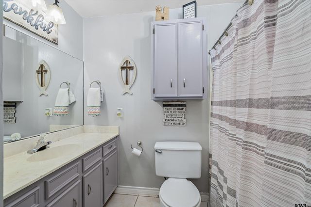 120 Rainbow Cove, Holly Lake Ranch, TX 75765