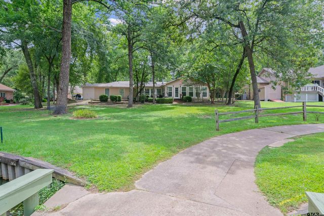 120 Rainbow Cove, Holly Lake Ranch, TX 75765