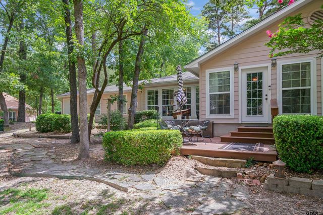 120 Rainbow Cove, Holly Lake Ranch, TX 75765