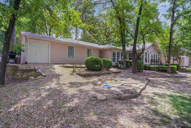 120 Rainbow Cove, Holly Lake Ranch, TX 75765