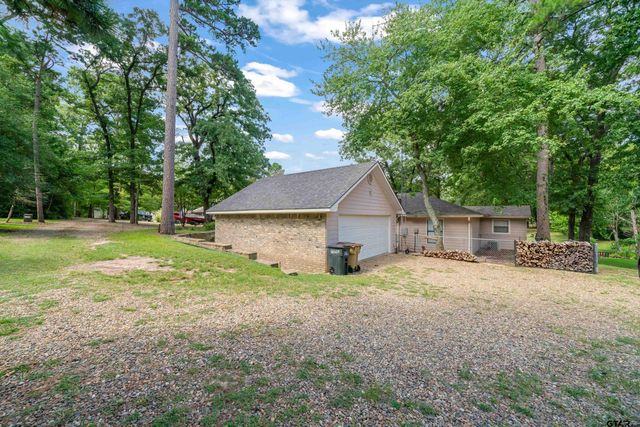 120 Rainbow Cove, Holly Lake Ranch, TX 75765