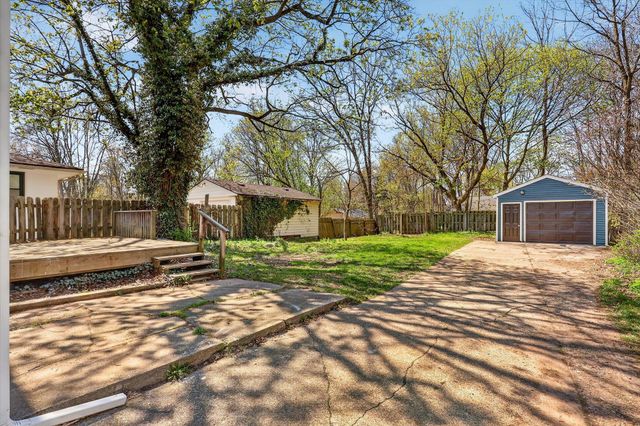 1047 Eastern Avenue NE, Grand Rapids, MI 49503