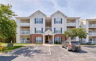 37 Kassebaum Lane 102, Oakville, MO 63129