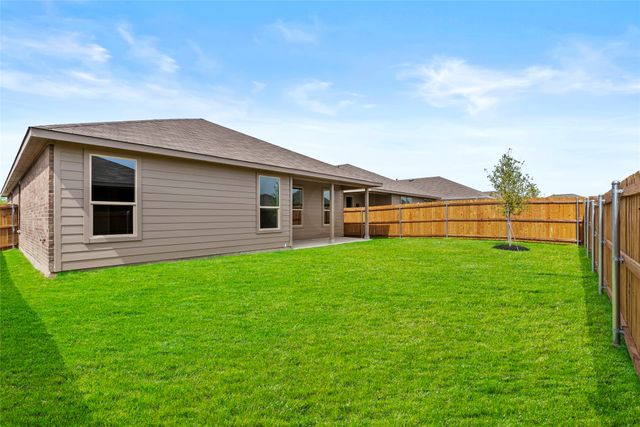 9741 Mcclane Farm Drive, Crowley, TX 76036