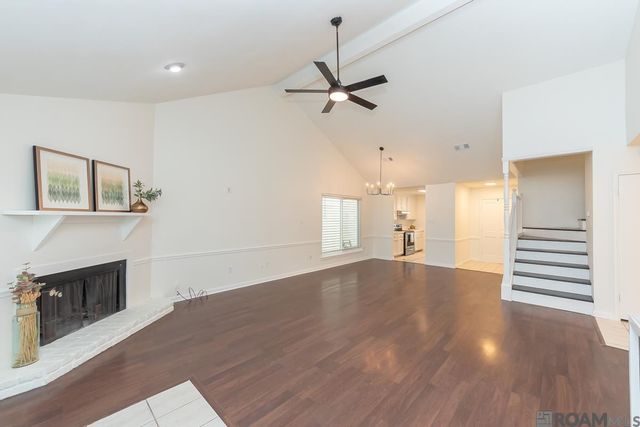 340 Misty Creek Dr, Baton Rouge, LA 70808