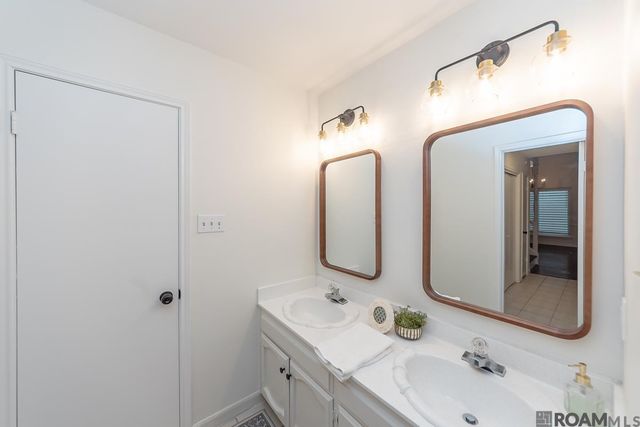 340 Misty Creek Dr, Baton Rouge, LA 70808