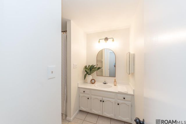 340 Misty Creek Dr, Baton Rouge, LA 70808