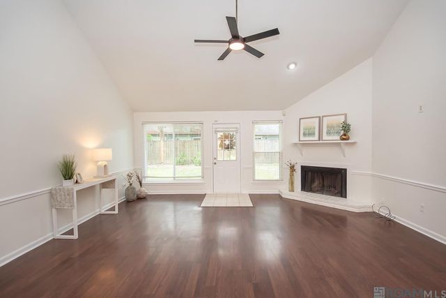 340 Misty Creek Dr, Baton Rouge, LA 70808