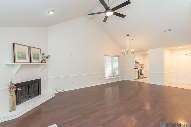 340 Misty Creek Dr, Baton Rouge, LA 70808