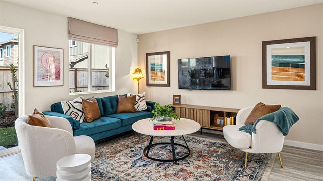 8064 Whippersnapper Way, Roseville, CA 95747