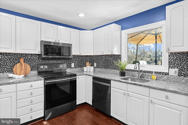 787 POWHATAN BEACH RD, Pasadena, MD 21122