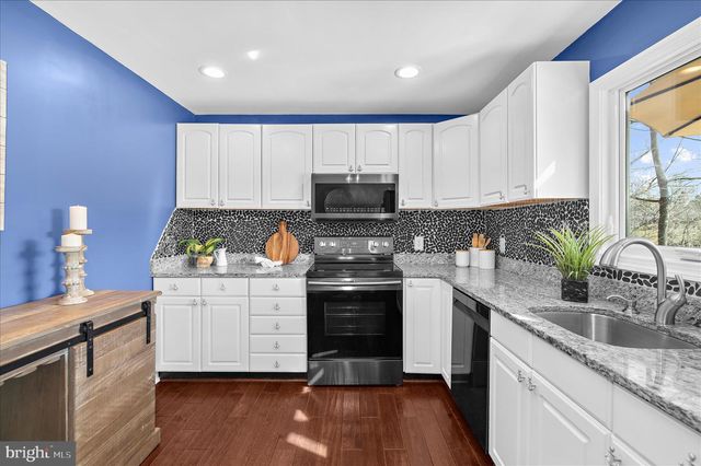 787 POWHATAN BEACH RD, Pasadena, MD 21122
