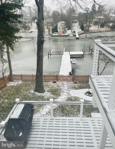 787 POWHATAN BEACH RD, Pasadena, MD 21122