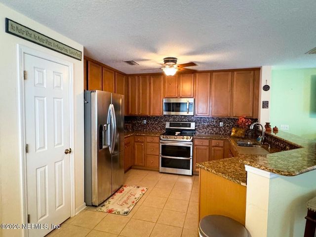 6700 BOWDEN Road 404, Jacksonville, FL 32216