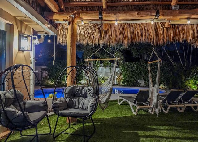 4420 NE 15th Ave, Oakland Park, FL 33334