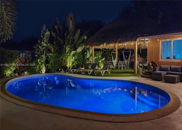 4420 NE 15th Ave, Oakland Park, FL 33334