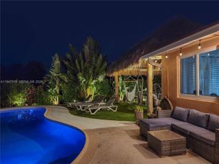 4420 NE 15th Ave, Oakland Park, FL 33334