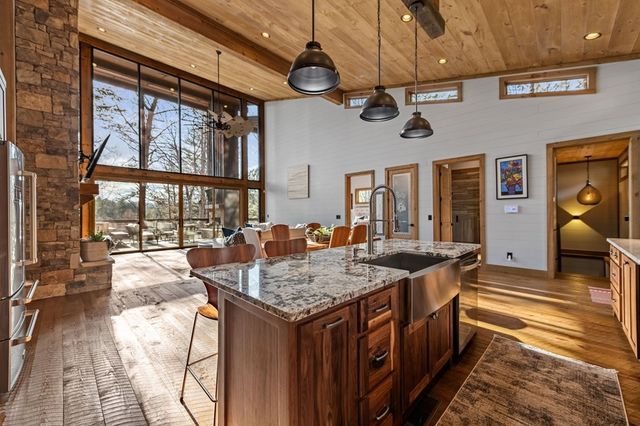 95 Woodhaven, Blue Ridge, GA 30513