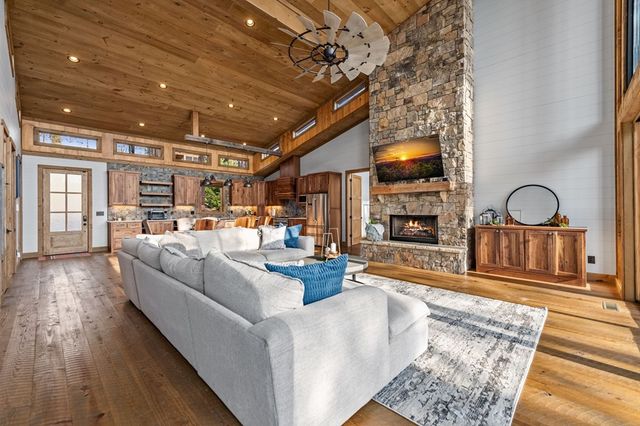 95 Woodhaven, Blue Ridge, GA 30513