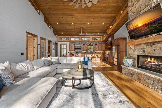 95 Woodhaven, Blue Ridge, GA 30513