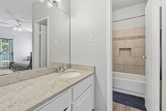 12166 Metric BLVD 219, Austin, TX 78758
