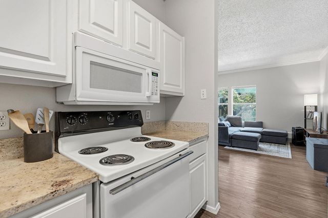 12166 Metric BLVD 219, Austin, TX 78758