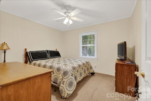 6201 Deliah Lane, Charlotte, NC 28215