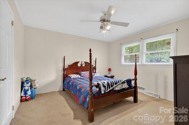 6201 Deliah Lane, Charlotte, NC 28215