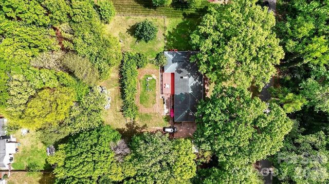 6201 Deliah Lane, Charlotte, NC 28215