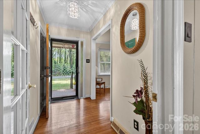 6201 Deliah Lane, Charlotte, NC 28215